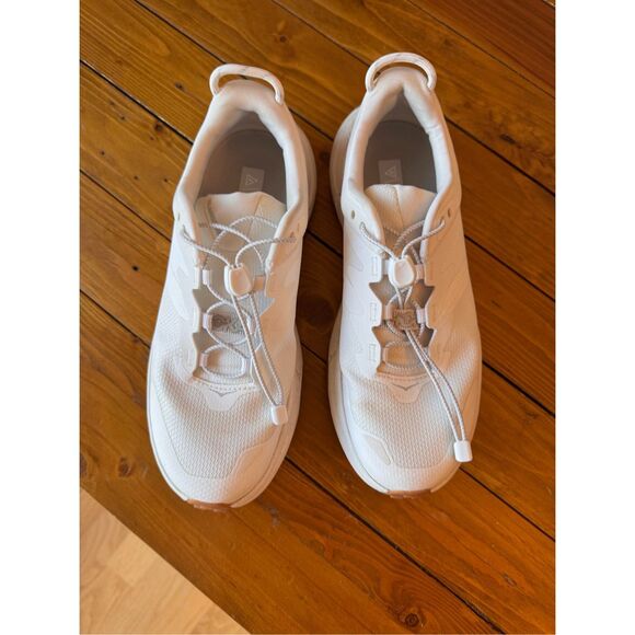 Hoka Transport - Picture 3 of 4